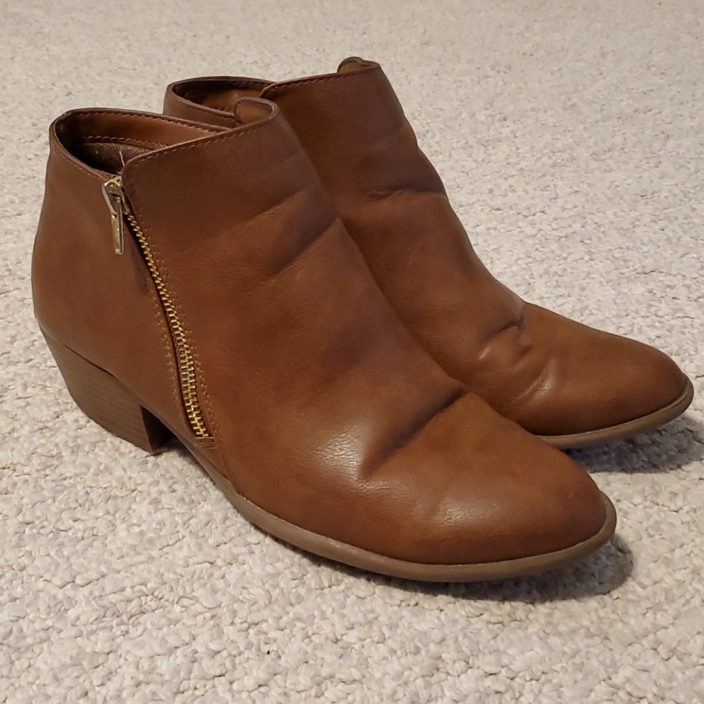American Eagle Ankle Boots 👢 8.5